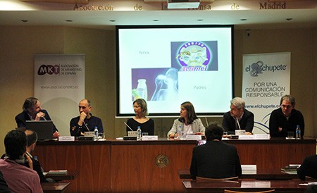 Mesa redonda El Chupete